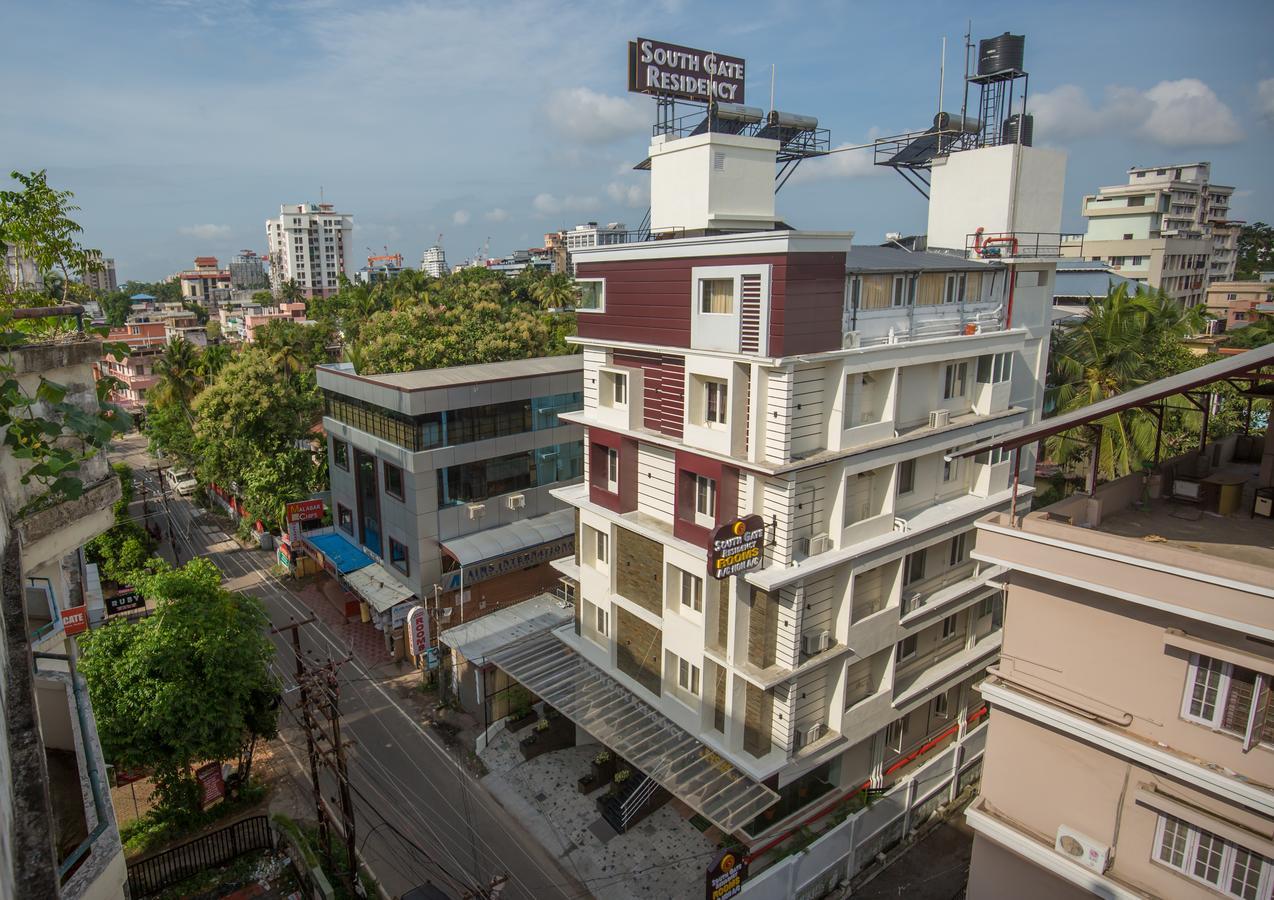 South Gate Residency Hotel Kochi Exterior photo